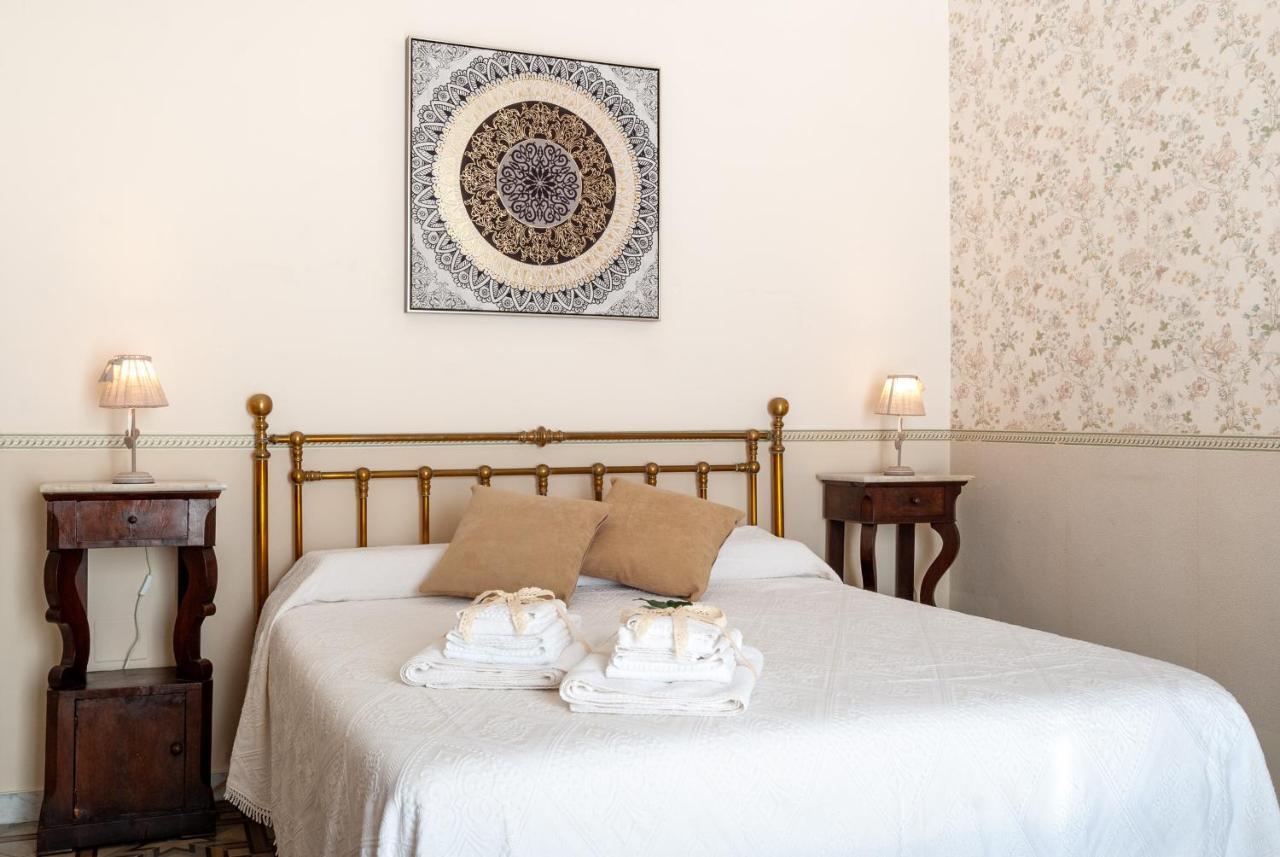B&B Risveglio Col Rosone Lecce Luaran gambar