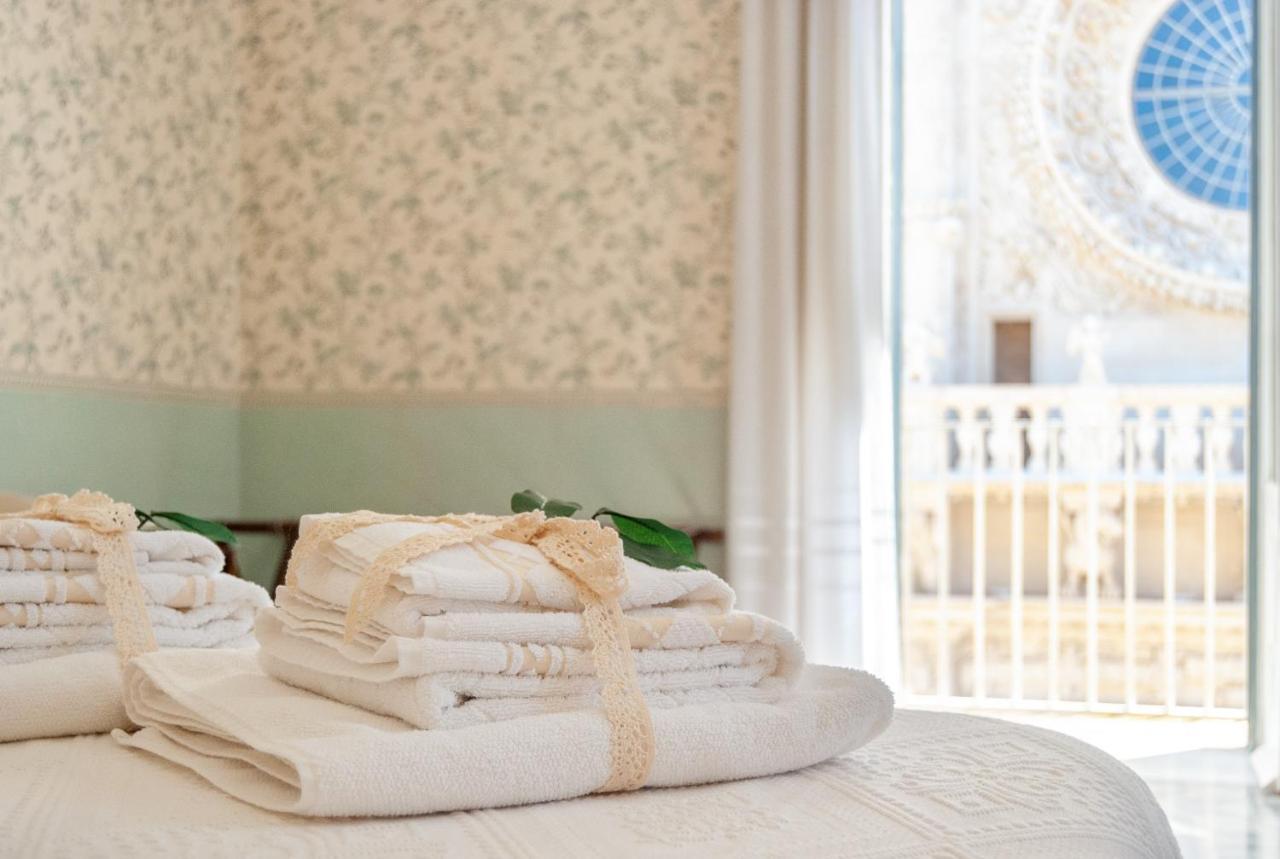 B&B Risveglio Col Rosone Lecce Luaran gambar